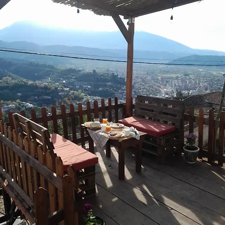 Maria - Castle 3* Berat