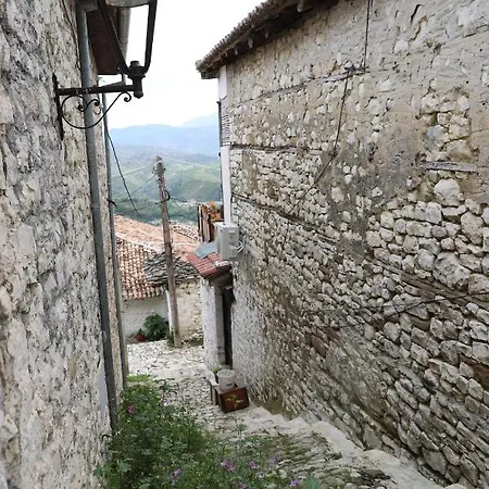 Maria - Castle Pensión