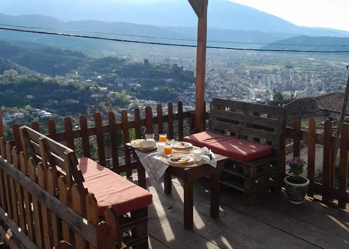 Maria - Castle 3* Berat
